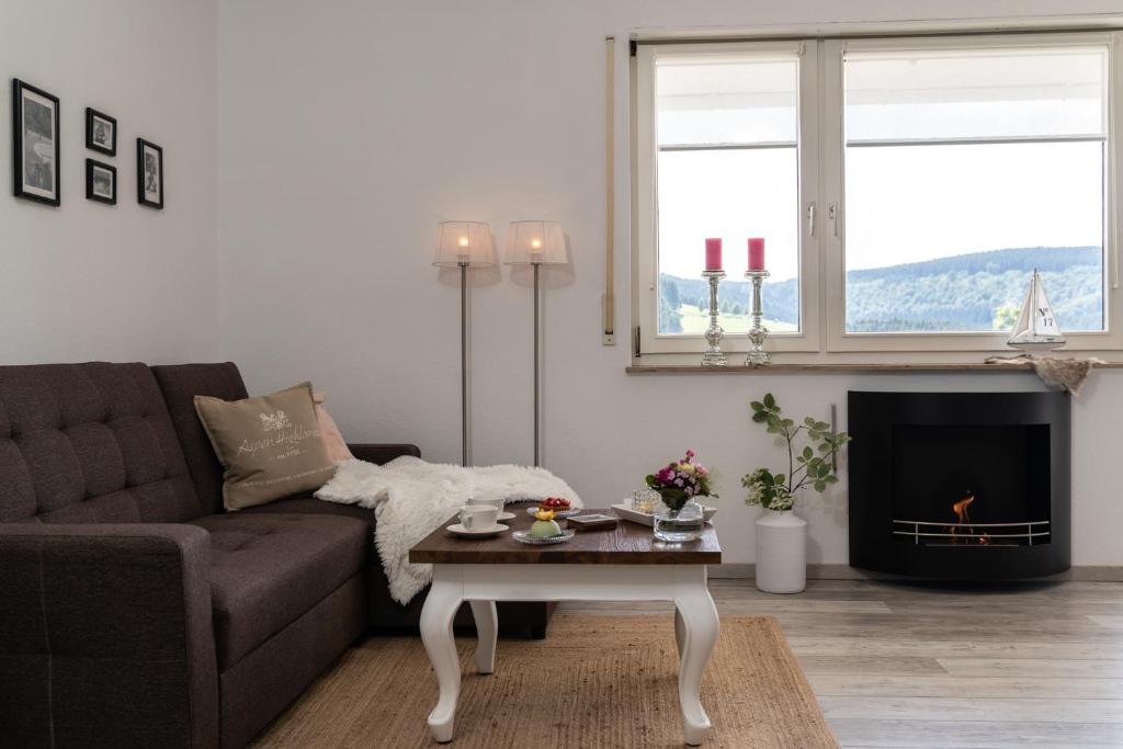 Queens Castle room 2